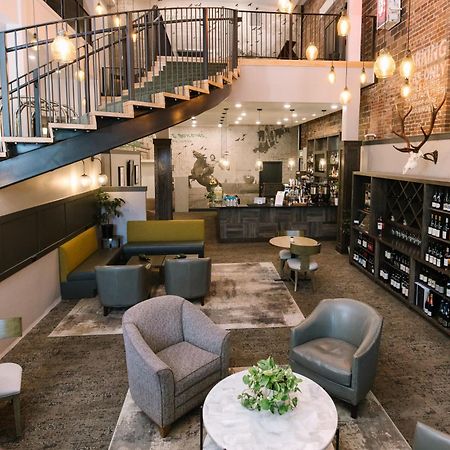 Hotel Windrow Downtown Елънсбърг Екстериор снимка